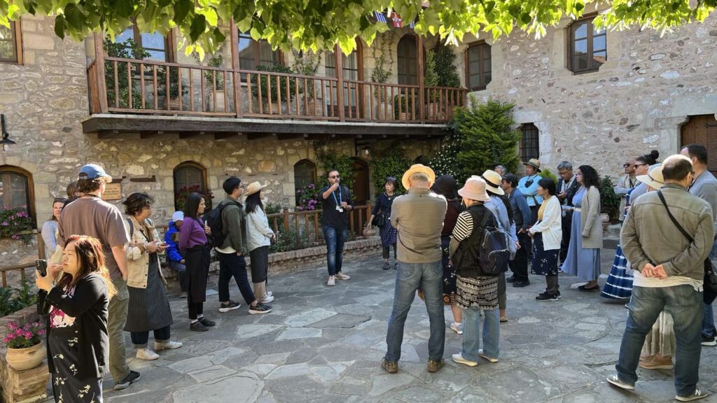 Delphi & Meteora 2 Days - Tour #8A