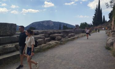 Delphi & Meteora 2 Days - Tour #8A