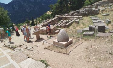 Delphi & Meteora 2 Days - Tour #8A